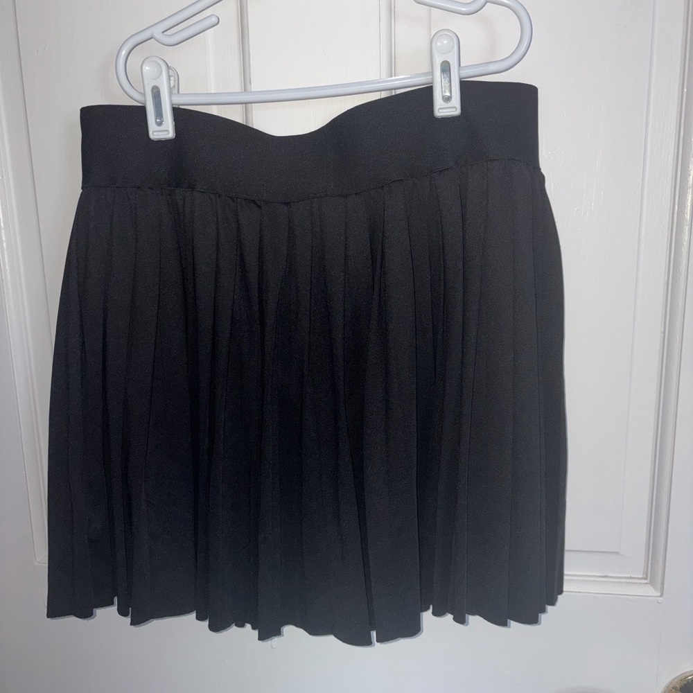 SHEIN Black Corded Pleated Skater Skirt